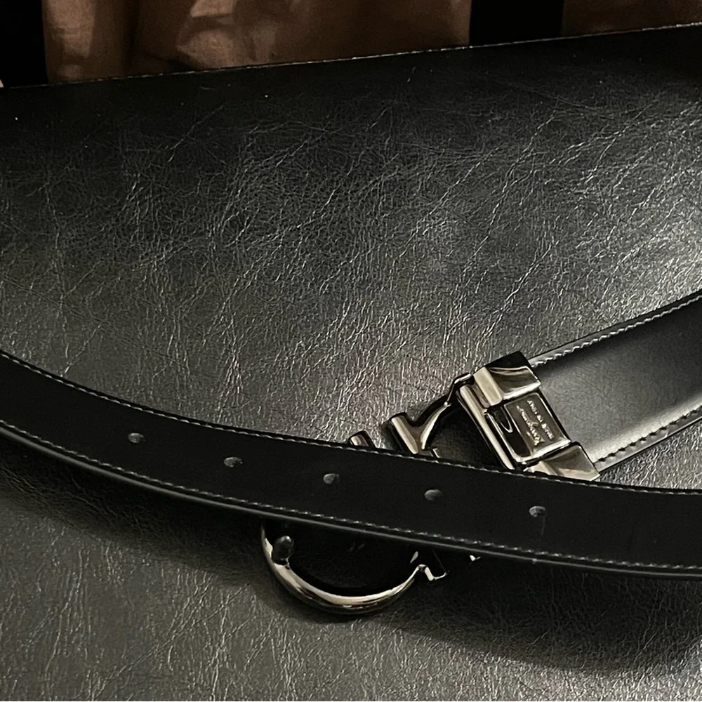 Salvatore Ferragamo Reversible Gancini Buckle Belt